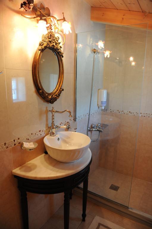 Agnadi Suites Episkopos Chambre photo
